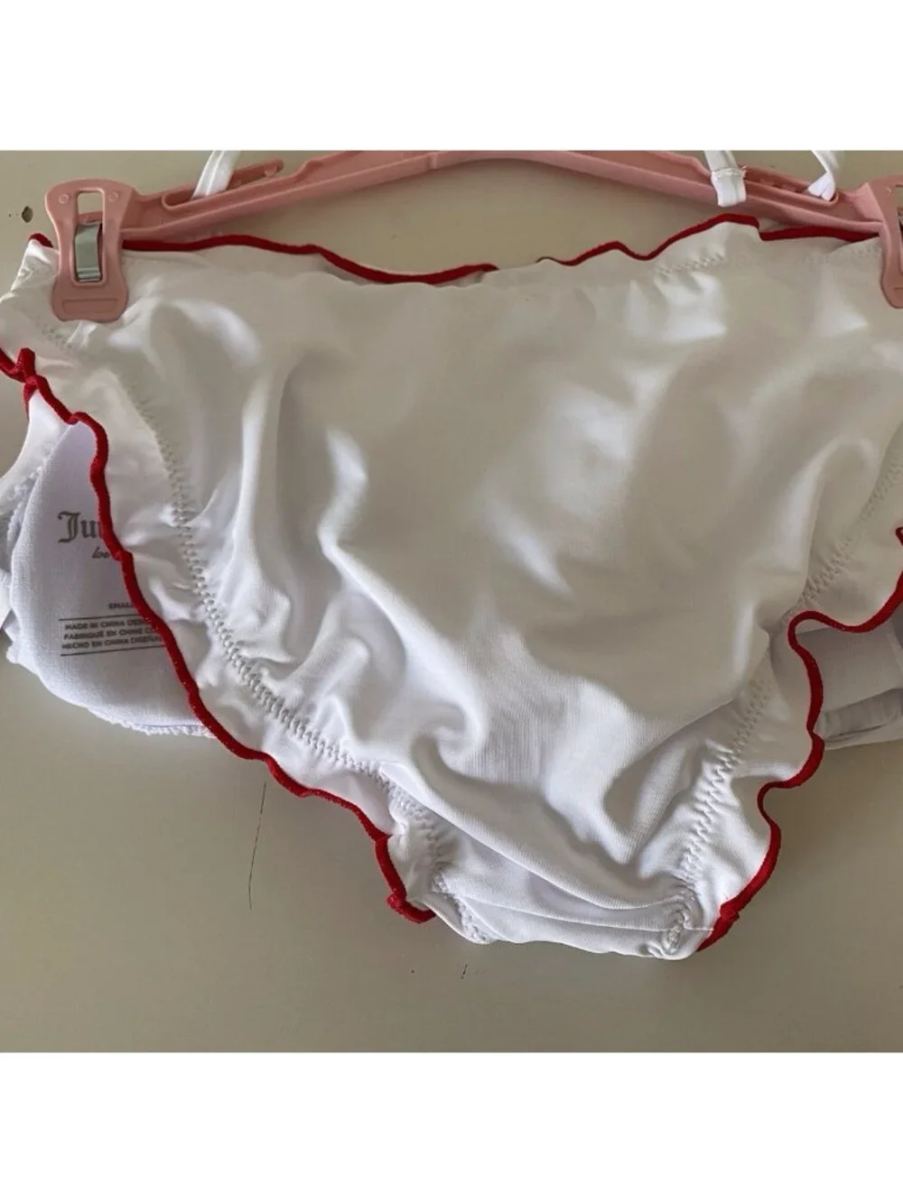 Juicy Couture Cherry Logo Contrast Triangle Bikini Size S White Ruffle Bottoms‎